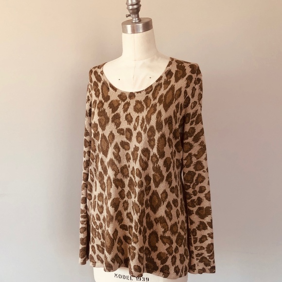 Chico's Size 2 Pullover Leopard Print Fits Large - Picture 1 of 11